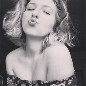 Meet your Posher, Kacie